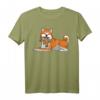 Akita Inu Hund mit Plüschtier T-Shirt – Lustiges Hunde-Design für Herrchen, Frauchen & Kinder, perfekt für Hunde- und Akita Fans