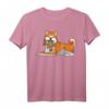 Akita Inu Hund mit Plüschtier T-Shirt – Lustiges Hunde-Design für Herrchen, Frauchen & Kinder, perfekt für Hunde- und Akita Fans