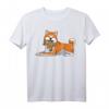 Akita Inu Hund mit Plüschtier T-Shirt – Lustiges Hunde-Design für Herrchen, Frauchen & Kinder, perfekt für Hunde- und Akita Fans