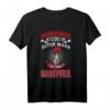 Unterschätze niemals einen alten Mann mit einem Dartpfeil T-Shirt – Lustiges Dart Motiv für Herren, Opa & Onkel zum Dartturnier & Liga