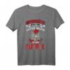 Unterschätze niemals einen alten Mann mit einem Dartpfeil T-Shirt – Lustiges Dart Motiv für Herren, Opa & Onkel zum Dartturnier & Liga