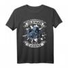 Unterschätze niemals einen alten Mann mit Kamera T-Shirt – Lustiges Fotografie Geschenk für Väter, Freunde & Hobbyfotografen