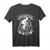 Unterschätze niemals einen alten Mann mit E-Bike T-Shirt – Lustiges Fahrradshirt für Väter, Freunde & E-Biker als Geschenk zum Geburtstag oder Weihnachten