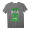 Unterschätze niemals einen alten Mann mit einem Dartpfeil T-Shirt - Lustiges Dart Motiv für Herren, Opa & Onkel, perfekt für Dartturniere & Liga
