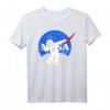 NASA Astronaut Dab On The Moon Grafik T-Shirt – Offiziell lizenziertes NASA Merchandise für Raumfahrtfans