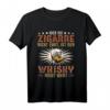 Wer die Zigarre nicht ehrt ist den Whisky nicht wert T-Shirt – Lustiges Whisky Spruch Motiv für Whisky- und Zigarrenliebhaber für Damen und Herren