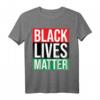 Black Lives Matter T-Shirt mit Pan-Afrikanischer Flagge – Protestkleidung gegen Rassismus & Diskriminierung