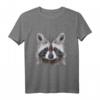 Waschbär Raccoon Polygon Vintage T-Shirt für Waschbär Fans – Klassisch geschnitten, perfekt als Kuscheltier-Ersatz oder Fan Merchandise