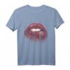 Cool Bold & Sexy Damen Rote Lippen Outfit Grafik Design Stil T-Shirt – Trendiges Sommer- und Partytshirt für Frauen