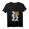 Damen 2022 Tiger Lunar Neujahr Sternzeichen Horoskop T-Shirt mit V-Ausschnitt – Perfekt für Chinesisches Neujahr, Horoskope & Geschenke für alle Altersgruppen
