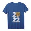Damen 2022 Tiger Lunar Neujahr Sternzeichen Horoskop T-Shirt mit V-Ausschnitt – Perfekt für Chinesisches Neujahr, Horoskope & Geschenke für alle Altersgruppen