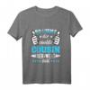 Kinder T-Shirt mit Spruch: So sieht der coolste Cousin der Welt aus - Lustiges Geschenk für Familie & Freunde zu Weihnachten & Geburtstag