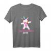 Große Cousine 2019 Dabbing Unicorn T-Shirt – Süßes Einhorn-Shirt als Geschenk für werdende Mütter, Töchter & Mädchen