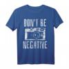 Lustiges Fotografen T-Shirt mit Retro Kamera Motiv - Perfektes Geschenk für Fotografie Künstler und Fotografen
