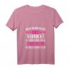 Damen T-Shirt mit Spruch 'Mein Mann Denkt Ich Bin Verrückt' - Lustiges Ehefrau Shirt mit V-Ausschnitt, perfektes Geschenk für humorvolle Frauen
