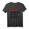 Lustiges 'Im Moment nicht viel im Moment' T-Shirt für Männer, Frauen & Kinder – Witziges Design für Alltag, Familie & Geschenke