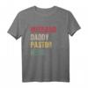 Husband Daddy Pastor Hero HapDeer T-Shirt – Personalisiertes Geschenk für Ehemann, Pastor und Held im kirchlichen Dienst