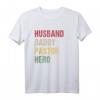 Husband Daddy Pastor Hero HapDeer T-Shirt – Personalisiertes Geschenk für Ehemann, Pastor und Held im kirchlichen Dienst