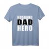 HapDeer T-Shirt für Ehemann, Vater & Superheld - Lustiges Geschenk für Vatertag, Geburtstag & den besten Papa der Welt
