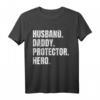 Herren Ehemann Papa Protector Hero - Lustiges Vatertag T-Shirt für den besten Vater, Großvater & Ehemann