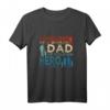 Herren HapDeer T-Shirt – Lustiges Hero Dad Shirt für Väter, Ehemänner und Papas zum Geburtstag, Vatertag und als Geschenk