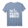 Der walking Dad Hund Hundebesitzer Hundehalter Hundepap T-Shirt – Perfektes Geschenk für Papa, Bonuspapa & Hundeliebhaber zu Weihnachten, Vatertag & Geburtstagen