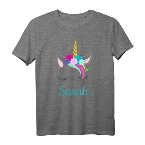 Buntes Einhorn Sarah T-Shirt – Perfektes Geburtstagsgeschenk für Mädchen, Damen & Einhorn-Liebhaberinnen