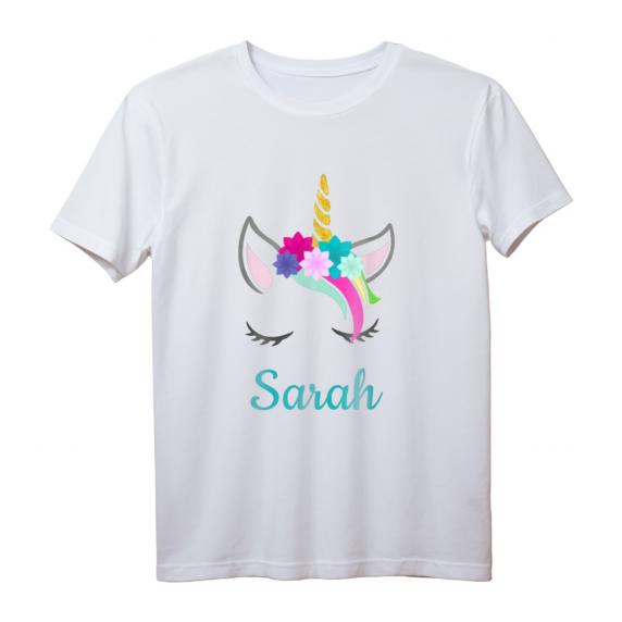 Buntes Einhorn Sarah T-Shirt – Perfektes Geburtstagsgeschenk für Mädchen, Damen & Einhorn-Liebhaberinnen