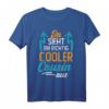 So sieht ein richtig cooler Cousin aus! Vintage Spruch T-Shirt – Lustiges und stylishes Geschenk für Ihren Cousin