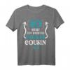 So sieht ein richtig cooler Cousin aus! Vintage Spruch T-Shirt – Originelles Geschenk für den besten Cousin