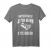 Unterschätze Nie Alten Mann mit 8 Zylinder V8 Motor T-Shirt – Perfekt für Rentner, KFZ-Mechaniker & Autoenthusiasten