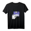 Amiga Workbench Diskette einlegen Retro Computer T-Shirt – Nostalgisches Geek-Shirt für Computer- und Retro-Fans