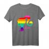 Barbie Herren T-Shirt Kurzarm mit Regenbogen Logo in Schwarz – Exklusives Amazon Design, Bequem & Stilvoll