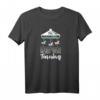 HapDeer T-Shirt mit Karussell-Motiv – Humorvolles Geschenk für Serienfans und Geburtstagskinder