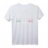 Cooles APE 50 Fahrer T-Shirt mit Herzschlag in den Farben der italienischen Fahne – Perfektes Geschenk für Piaggio Ape Fans & Kult Dreirad Enthusiasten