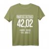 42,02 Jahre Jung Finanzen Kanzelei Steuerberater T-Shirt – Humorvolles Geschenk für junge Steuerprofis & Mitarbeiter in Kanzleien