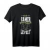 Ein Gamer altert nicht er levelt - Gaming Motiv T-Shirt für Gamer Fans zum Geburtstag und E-Games