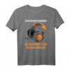 Zum Zocken Geboren Zum Arbeiten Gezwungen Gamer T-Shirt – Lustige Gaming Kleidung für Männer, Frauen, Freunde & Familie