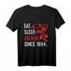 Gamer Geschenk zum 26. Geburtstag - Eat Sleep Game seit 1994 T-Shirt für Männer, Freunde & Familie