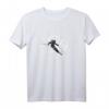 Vintage Schwarz/Weiß Apres-Ski Skier Frauen T-Shirt – Stylisches Wintersport-Outfit, Geschenk für Skifahrerin & Skilehrerin