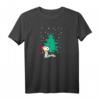 HapDeer Snoopy Urlaub Weihnachtsbaum T-Shirt – Lizenziertes Peanuts Design für Jubilare & Weihnachtsfans
