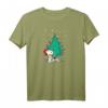 HapDeer Snoopy Urlaub Weihnachtsbaum T-Shirt – Lizenziertes Peanuts Design für Jubilare & Weihnachtsfans