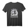Ab 250 km/h zieht mein Besen etwas nach rechts - Lustiges Halloween Hexe T-Shirt für Oma, Tante, Rentnerin & Motorradfahrerinnen mit Humor