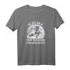 Ab 250 km/h zieht mein Besen etwas nach rechts - Lustiges Halloween Hexe T-Shirt für Oma, Tante, Rentnerin & Motorradfahrerinnen mit Humor