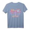 Pastel Goth Kawaii Blumen Rippenkäfig Röntgenskelett T-Shirt – Niedliches Grunge Design für alternative Modefans