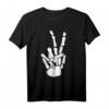 Peace Sign Bones Halloween T-Shirt mit Skelett Hand und Knochenfingern – Gothic Dark Humor Mode für Halloween und dunkle Kunstliebhaber