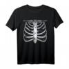 Skelett Brust mit Spinnen Halloween Kostüm T-Shirt – Gruseliges Knochen-Design für Party, Süßes oder Saures & Halloween Feier