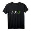 Lustiges Zombie Spritze Damen und Herren T-Shirt - Witziges Halloween Kostüm mit Zombie Design und Impfung