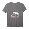Dreck Pferdegeruch und Hundesabber Spruch T-Shirt – Lustiges Reiter-, Pferde- und Hundeliebhaber-Geschenk für Stall und Reitstall