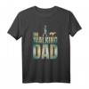 The Walking Dad - Lustiges Hund Papa T-Shirt für Vatertag, Geburtstag & Weihnachten, perfekt für Hundeliebhaber und Serienfans